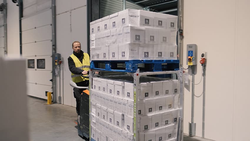 Fast and efficient loading and unloading