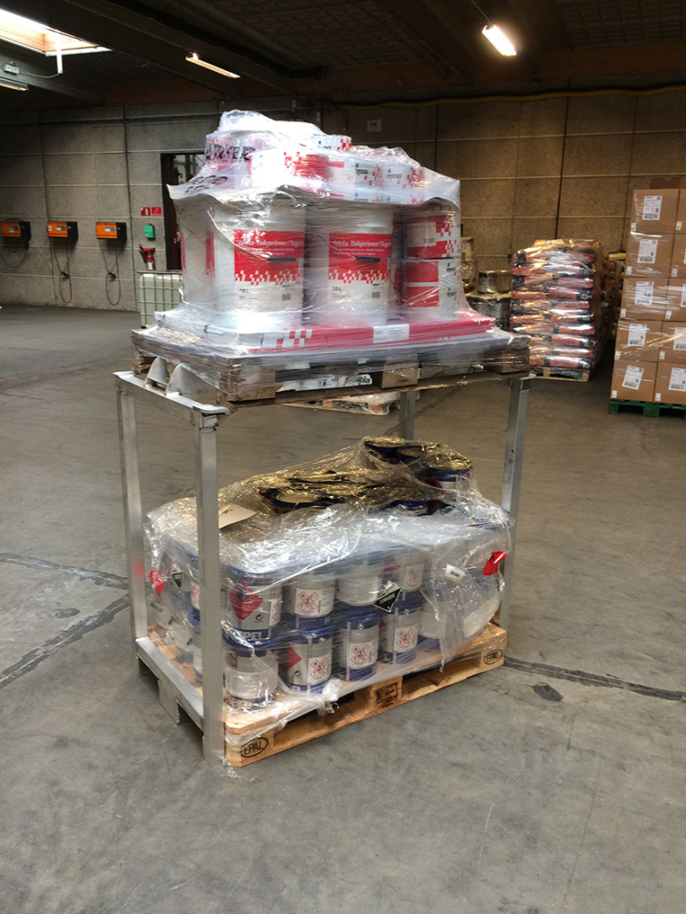 SpaceInvader stacks goods otherwise unstackable